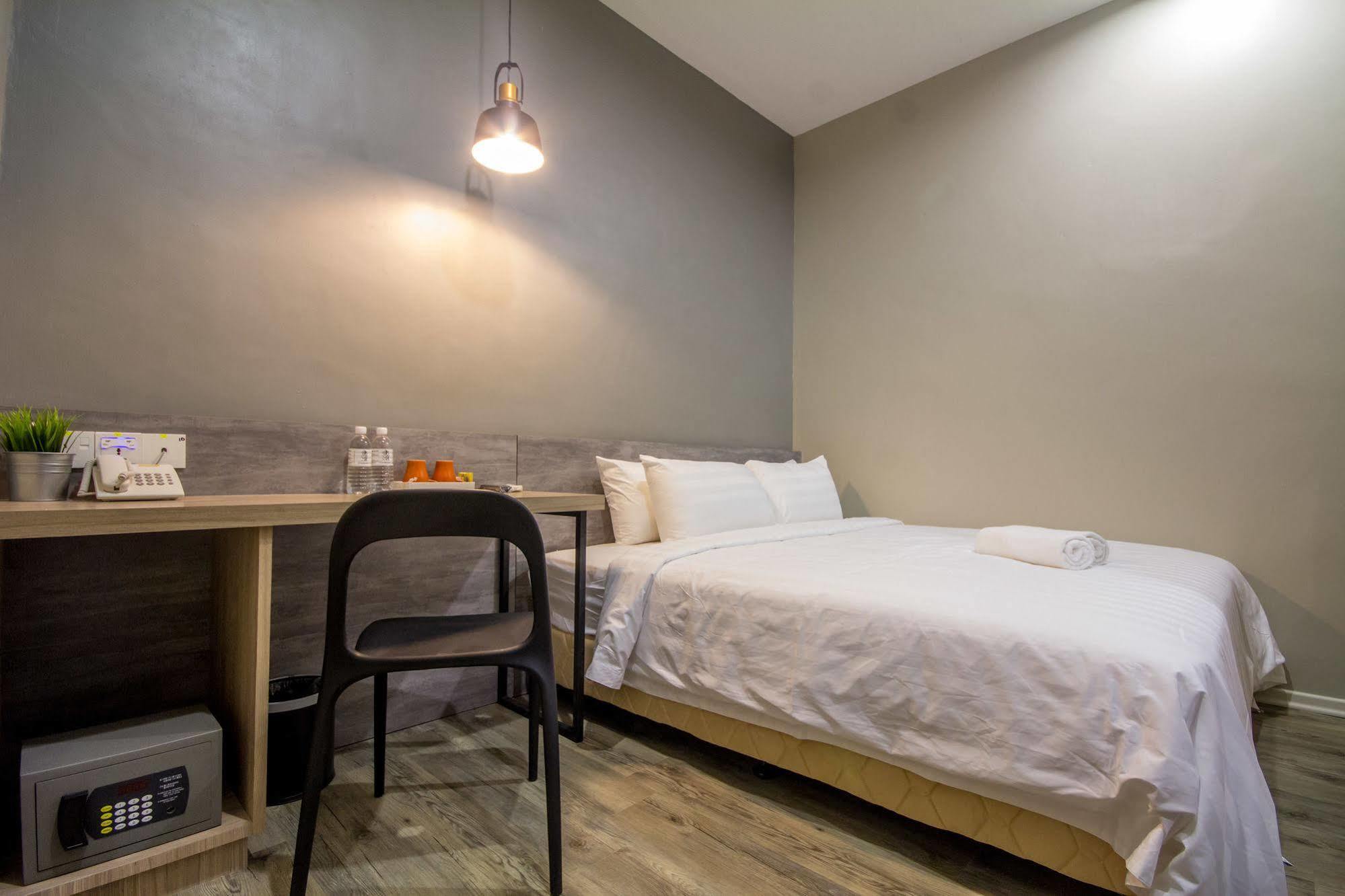 Chariton Hotel Alma Bukit Mertajam Kültér fotó