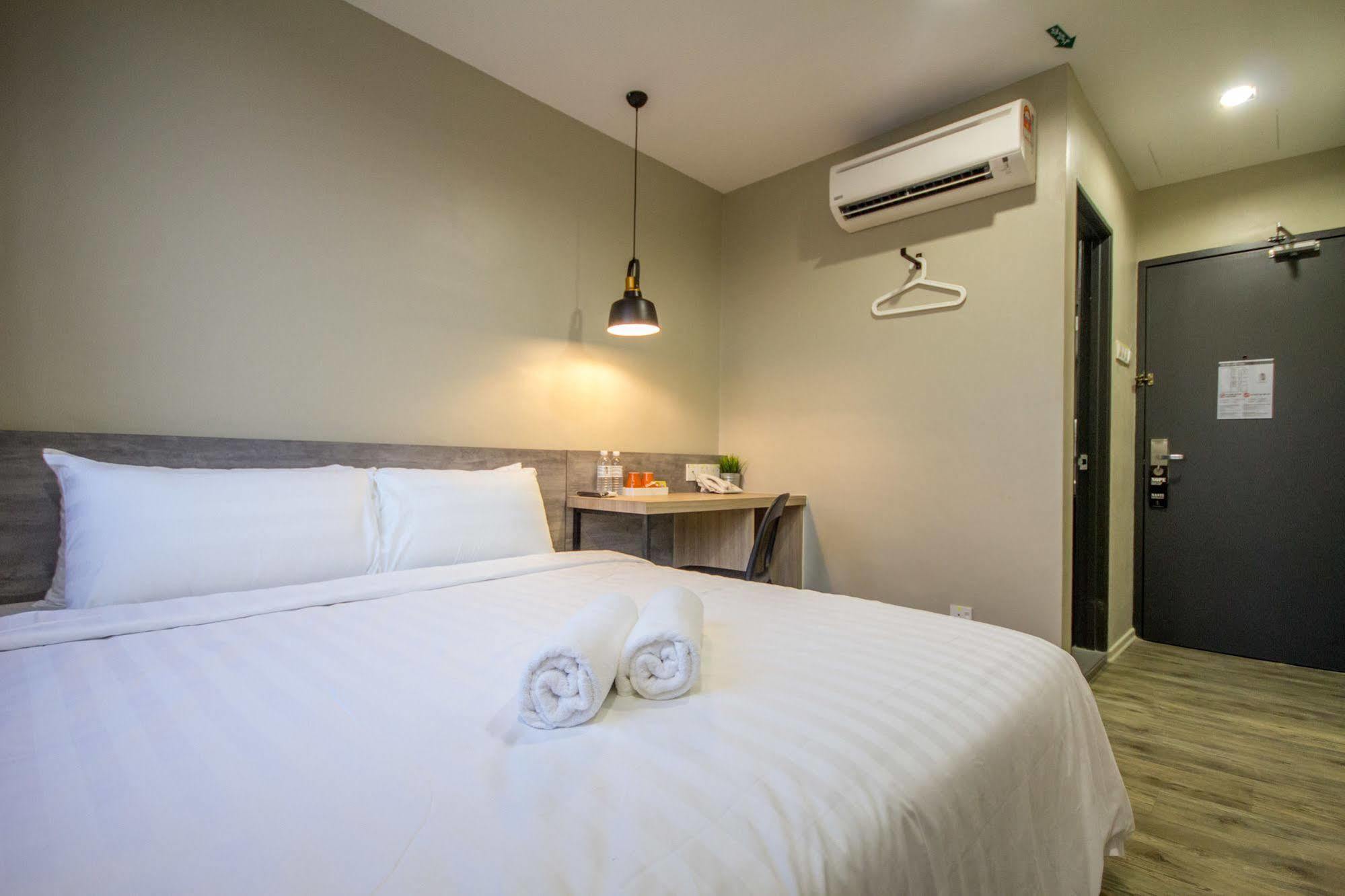 Chariton Hotel Alma Bukit Mertajam Kültér fotó