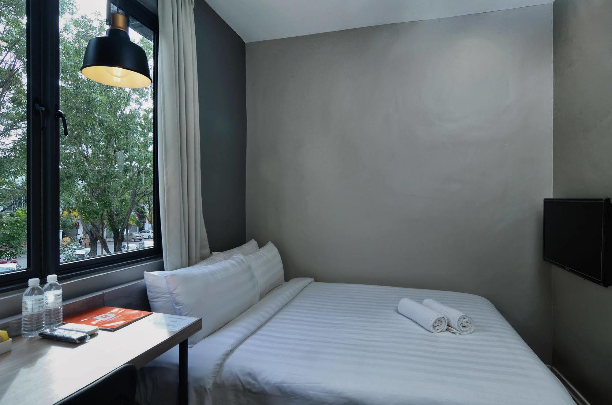Chariton Hotel Alma Bukit Mertajam Kültér fotó